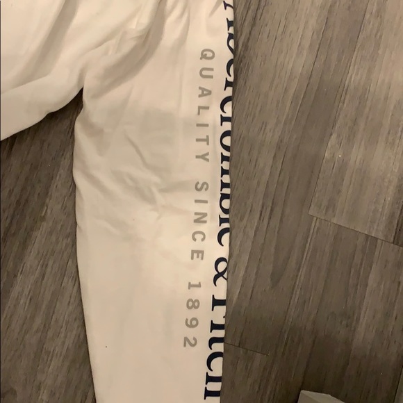 Abercrombie & Fitch long-sleeved T Shirt XS - Picture 3 of 4